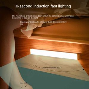Rörelsesensor Licht LED -lampa nattlampan Lamp USB Skåpslampor Garderob Magnetisk induktion under skåpet BewegingSensor HKD230829