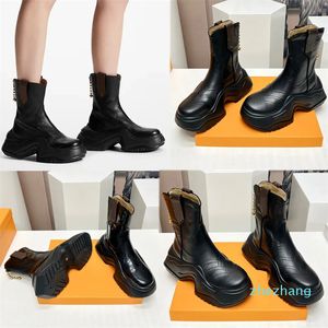 2023-Platform Ankle Boot Black calf leather Back zip Oversized rubber outsole Autumn Winter New Round Head forward style Womens designer boots