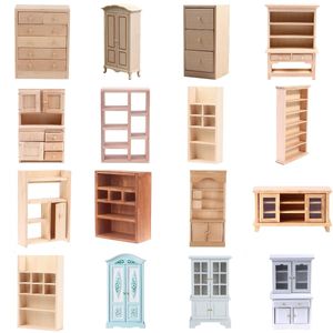 Acessórios de casa de boneca 1/12 escala em miniatura de madeira chinês clássico guarda-roupa mini armário quarto kits de móveis casa vivendo para casa de bonecas 230830