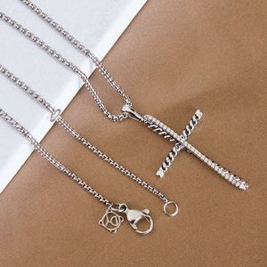 Tasarımcı dy kolye lüks üst çapraz İmitasyon elmas kolye sıcak satış üst düzey moda sevgililer günü romantik hediye kolye aksesuar takılar
