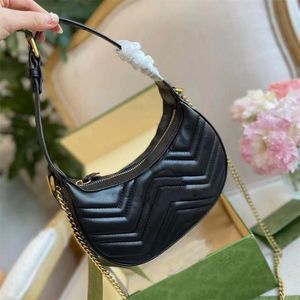 DAPU-fall Half Moon Shape New Fashion All-Match Portable Underarm Bag Diagonal kedjeväska Storlek 21.5-11-5