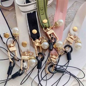 Designer Mobile Phone Lanyard Men Womens Luxury Mobile Phone Charm Neck Straps Office ID Card Lanyards Luxury Lanyard Wristband