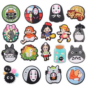 Atacado 100 peças pvc japonês desenho animado gato bonito meninas jardim sapato fivela crianças acessórios para mochila amuletos botão tamanco