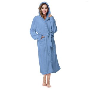 Kvinnors sömnkläder huva fleece badrock kvinnor 2024 mjuk plysch lång flanell kvinnlig var varm badrock loungewear damer pyjama