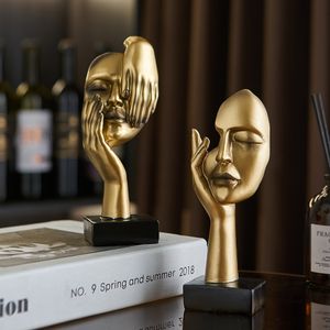 Decorative Objects Figurines Modern Art Decor Abstract Thinker Sculpture Living Room Decoration Nordic Desk Office Resin Ornaments Home Gift 230829