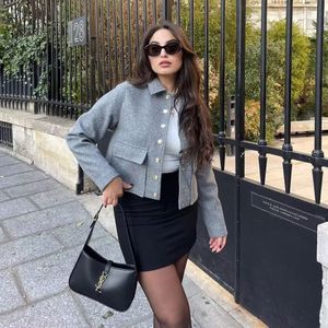 2023 NYTT METAL BUCKLE LAPEL Office High Street Elegant Women's Jacko Polo Collar Fashion Chic Female Coat Tops