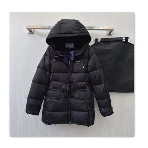 Mulheres de luxo designer jaqueta mulheres casaco inverno comprimento médio cinto triângulo logotipo com capuz preto para baixo jaqueta de algodão moda versátil quente casual ajuste parkas mulheres