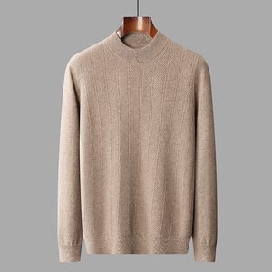 Erkek Sweaters Autumnwinter 100 Saf Kaşmir Giyim Yuvarlak Boyun Düz Renk Kazak Işık Lüks Basit Kazak 230830