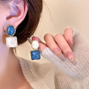 New Fashion Vintage Resin Geometric Drop Earrings for Women Charms Pendant Jewelry Party Gifts Wholesale YME064