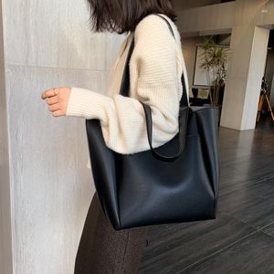 Evening Bags Classic Single Shoulder Bag Unisex 2023 PU Autumn/Winter Large Capacity Bucket Fashion Handbag Versatile Tote
