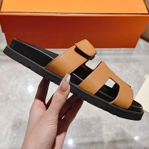 Terlik Erkekler rahat dış deri düz dantel olmayan moda modeli 2023 Yaz Lady Sandals