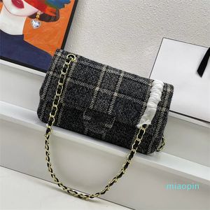 2023-Luxurys in bianco e nero trapuntato in tweed medio classico con doppia patta hardware moda con patta a tracolla borsa a catena in oro borsa da ballo per feste serali