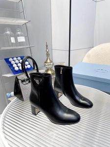 2024 Designer-Stiefel, Schnürstiefel, hochwertige Herren- und Damenstiefel, Halbstiefel, klassischer Stil, Schuhe, Winter- und Herbst-Schneestiefel, Nylon-Canvas-Stiefelette, 35–41