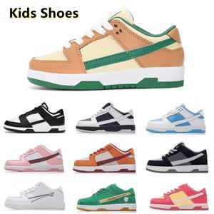 Kids Shoes Baby Children Sneaker Shoe Reverse Panda White Black UNC Rose Pink Russet Cedar Shadow Shark Strawberry Peach Tans Green Boys Girls Sports Sneakers GAI