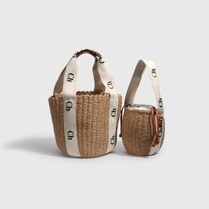 Cross Body Woody Straw Bags Woven Handmade Designer Handväska för kvinnor Luxurys Totes Shoulder Bucket Bag Beach
