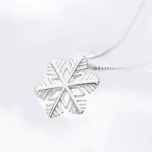 Chains Trendy Leaf Snowflake Necklace Fashion Ladies Sweet Clavicle Jewelry Gift 2023