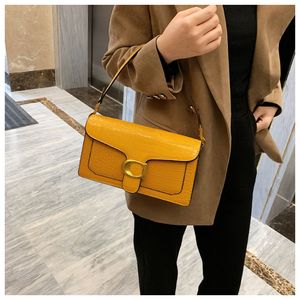 Die Einkaufstasche, neue Designer-Tasche, coole praktische Umhängetasche, Umhängetasche, Lederprägung, lässige, quadratische Lederbrieftasche