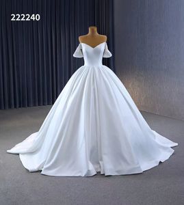 Simple Ball Gown Wedding Dresses Appliques Sweetheart Collar White SM222240