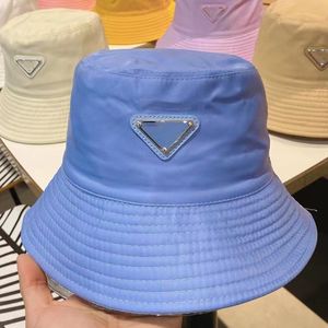 Hattar för män Ny hatt Mens Cap monterade hattar Baseball Bucket Hat Designer Sun Protection Grass Braid Hat Lämplig för våren och sommaren monterad