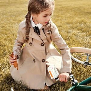 Tench coats Baby Vintage Tench Coat Girl Clothes Windproof Jacket British Double Breasted Windbreaker Turn-down Collar Button Belt Kids 230830