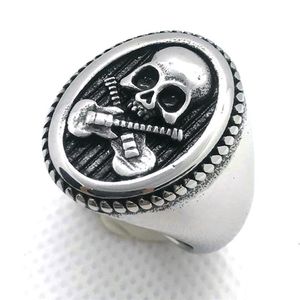 5pcs الحجم 7-14 Golden Silver Skull Guitar Ring 316l Stainsal Steel Man Boy Boker Rock Music Skull Ring211b