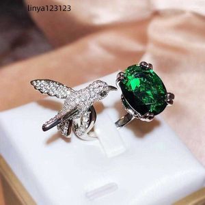 Cluster Rings 925 Silver Creative Color Treasure Female Ring Simulation Santa Maria Emerald Hummingbird Party Birthday Wedding Gift