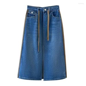 Spódnice dżinsowa spódnica pół długości kobiety w połowie 2023 Spring/ssummer moda podzielona lini