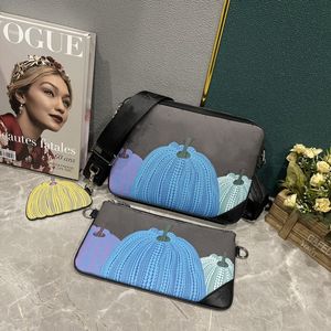 5a Luxurys Designer Torbalar 3 Parça Set Yeni Erkek Beyaz Kabartmalı Omuz Çantası Şık Üç Parçalı Çanta Lüks Trio Desinger Messenger Bag 666