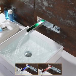 Banyo lavabo musluklar duvara monte led şelale havzası musluk pirinç krom 3 renk sıcaklık su güç kaynağı ile değişir