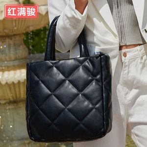 Borsa a mano da donna in morbida pelle con griglia a diamante con semplici cuciture a macchina, borsa a tracolla a spalla singola, borsa tote alla moda in cotone con clip 230831