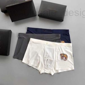 Cuecas designer moda roupa interior homens boutique boxers usando tecnologia de prensagem adesiva sem costura com emenda, embalado em três tiras O4SP