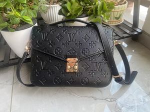 Trend lüks tasarımcı messenger çanta bayanlar çanta haberci çantası oksitlenmiş deri omuz çantası çanta louise çantası vutton crossbody viuton çanta