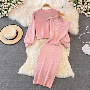 Two Piece Dres's Elastic Tight Tank Top Skirt Mid length Dress Autumn and Winter Fashion Short Loose Round Neck Sweater Set 230830