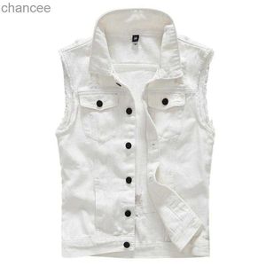 nuovo gilet estivo coreano uomo gilet di jeans bianco strappato gilet di jeans strappato giacca senza maniche per uomo taglie forti M-5XL HKD230831