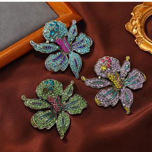 Broşlar mito tasarlı moda takılar ve yüksek aksesuarlar çok renkli rhinestones döşeli çiçek orkide vintage elbise broş