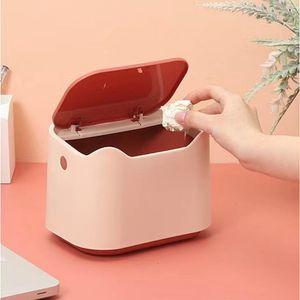 Avfallsfack Mini Desktop Bin Small Trash Can Tube med Cover Bedroom Garbage Office Paper Home Storage Hink 230830