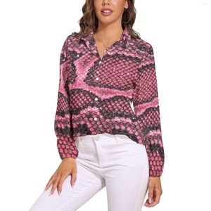 Kvinnors blusar snakeskin tryck lös blus rosa djur skalor mode överdimensionerade kvinnor långärmad vintage skjortor höstmönster topp