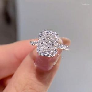 Pierścienie klastra Złote Pierścień Kobiet Radiant Mosan Diamond D-color VVS1 Wedding/zaręczyny/urodziny/bankiety/Walentynki Prezenty