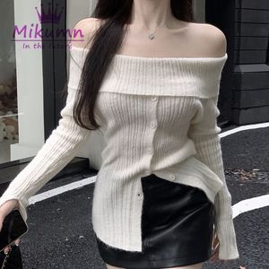 Swetry damskie Mikumn Kobiet Jesien Knitted Sweter Koreańska moda Slash szyja na ramię długie rękawie seksowne szczupłe dzianiny z pojedynczych piersi 230830