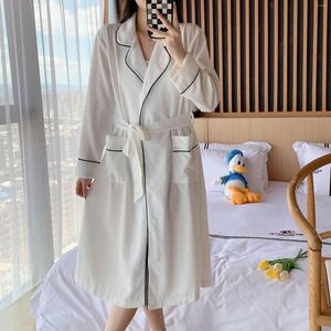 Kvinnors sömnkläder 2023 Autumn Winter Robe förtjockad våffla bomullsbadrock Löst hemkläder Sexig plus storlek 3xl Nightgown Kimono