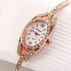 Wristwatches 2023 Fashion Women'S Diamond Alloy Watch Band Quartz Oval Dial Bracelet Stainless Steel Crystal