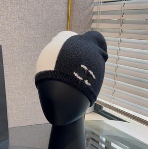 Gorro de lã de malha feminino mesmo estilo manter quente gorro atacado outono e inverno novo