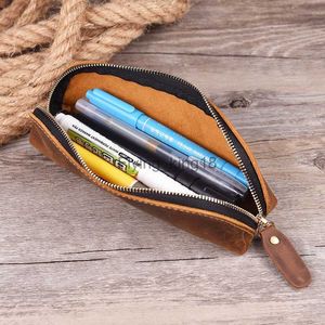 Blyertspåsar Retro Leather Pencil Case High Capacity Business Pencil Case for Kids Girl Boy School Office Pen Bag Påpa Stationery levererar HKD230831