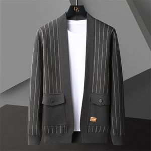 Men's Sweaters 2023Fall Men Sweter Korean Sweater Coat Designer Knit Cardigan Jacket Black Striped Contrast Patchwork Printing 230831