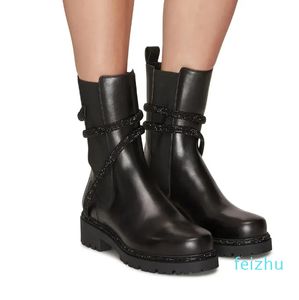 디자이너 Martin Desert Booties Half Boots 여성 가죽 부츠 클래식 플랫폼 플랫 부츠 패션 공장 신발 부츠