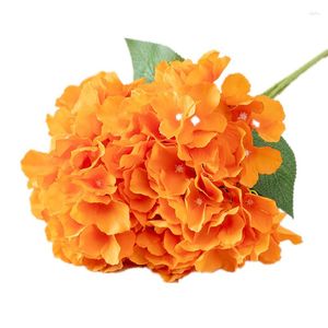 Dekorativa blommor Simulering Silk Ribbon Leaf Hydrangea Bouquet Tea Table El Decor Artificial Hortangeas Fake Flower Wedding Decoration