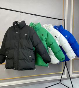 2023 NKIC Erkek Ceketler Tasarımcı Puffer Ceket Kış Moda Sıcak Kalın Parkas Kadın Siyah Matter Palto Palto Termal Erkekler Rüzgar Derbezi Tech Polar ile