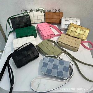 Sacola de sacola de sacolas de bolsas de grife mini jodie jodie feminina feminina feminina fita de couro 15 grid rubik's cubo um ombro crossbody small bives