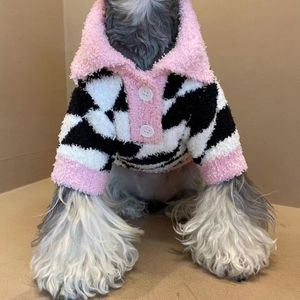 Hundkläder Plaid Hoodie Velvet Dog Pet Clothing Sweatshirt Dogs klädkatt Katt liten varm tryck söt Autumn Winter Pink Fashion Boy Yorkshire 230830