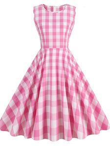 Grundläggande avslappnade klänningar 2023 Vintage Kawaii Pink Plaid Dress Retro Women Costume Movie Barbei Rollplay Fantasia Halloween Party Clothes For Disguise 230830